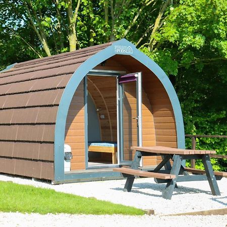 Wyreside Lakes Glamping Pods Hotel Lancaster Exterior photo