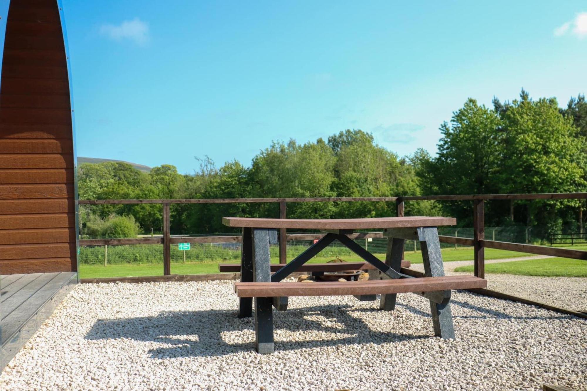 Wyreside Lakes Glamping Pods Hotel Lancaster Exterior photo