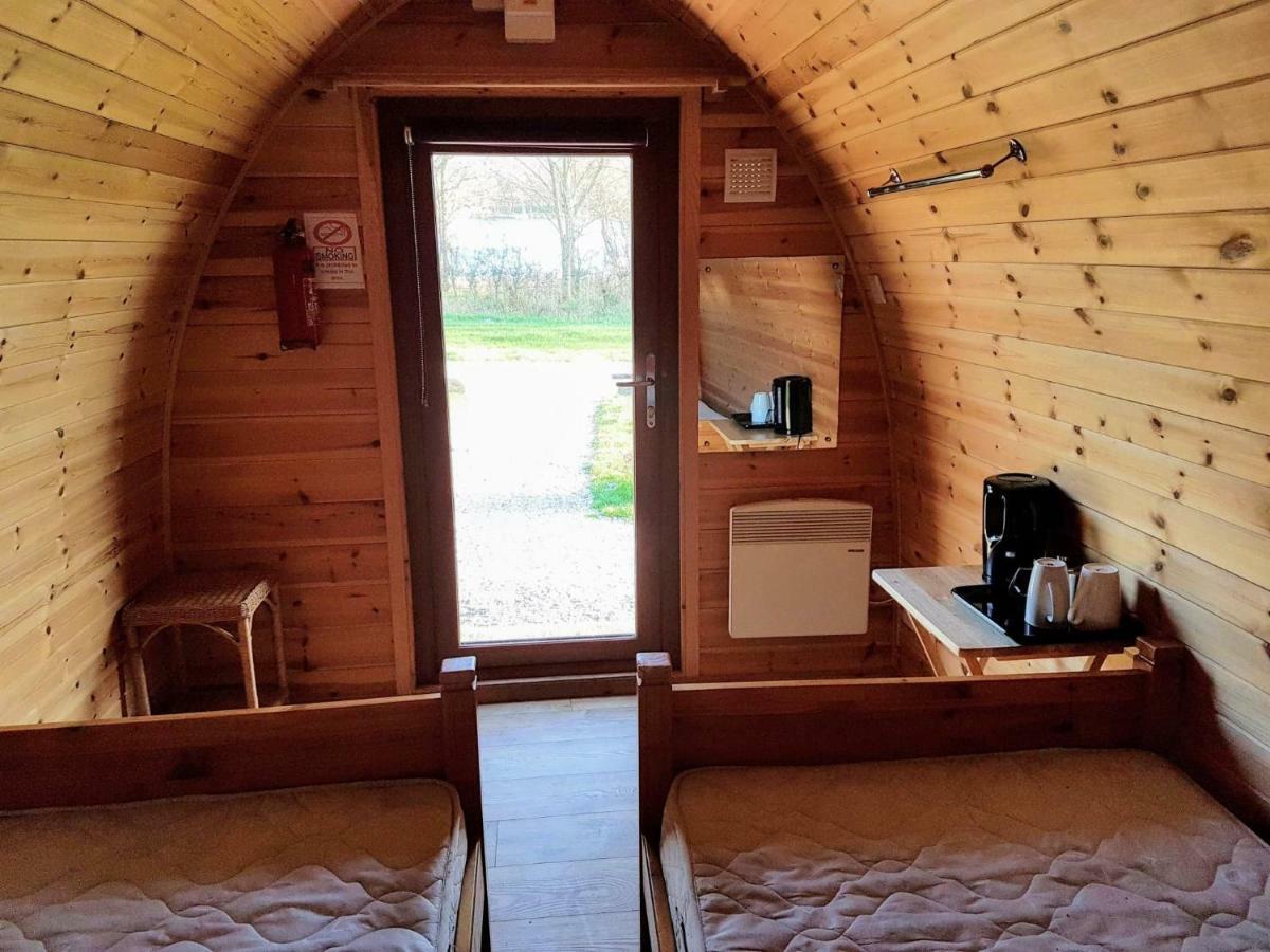 Wyreside Lakes Glamping Pods Hotel Lancaster Exterior photo